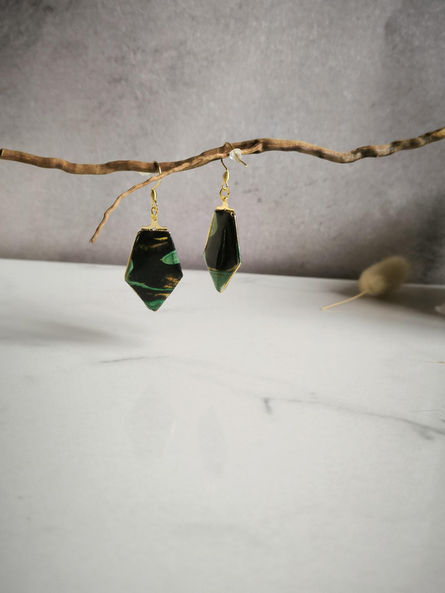 Boucle Émeraude dorée 