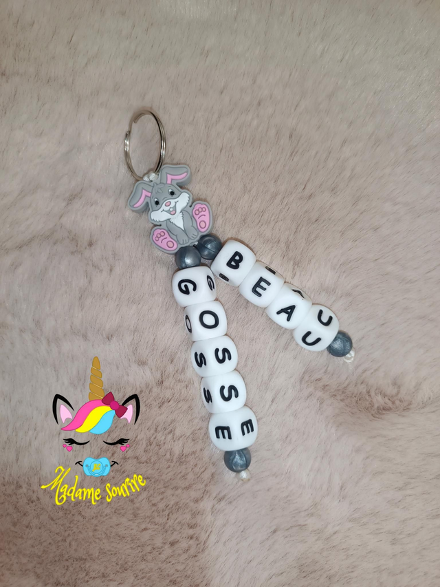 Porte clés 2 branches liées Lapin