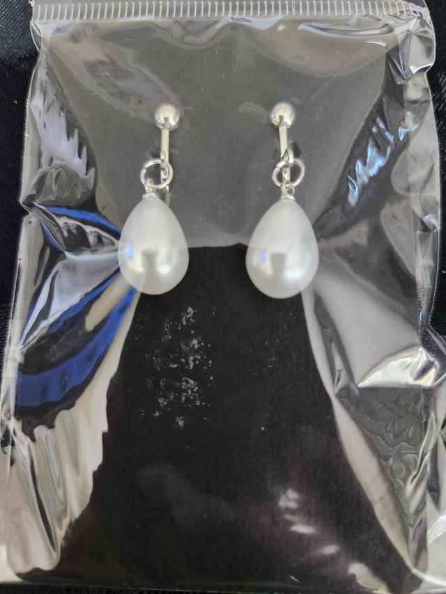 FEAUX PEARL CLIP ON EARINGS 