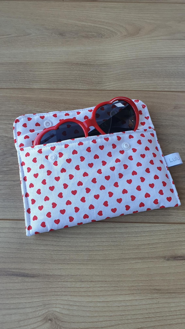 Étuis à lunettes ou téléphone coeurs rouge ❤