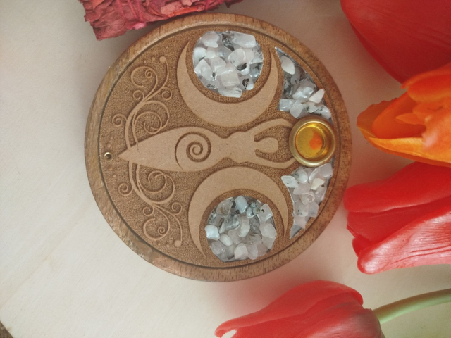 Porte encen bois  femme lune, pierre de lune