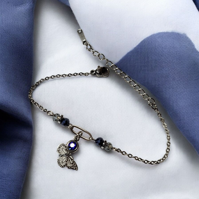 Bracelet acier inoxydable et strass bleu foncé et argenté