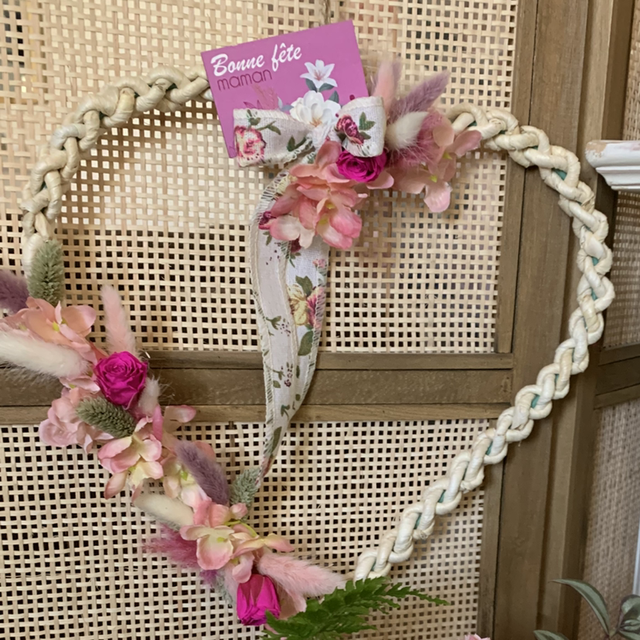 Coeur en rotin à suspendre « bonne fête maman »