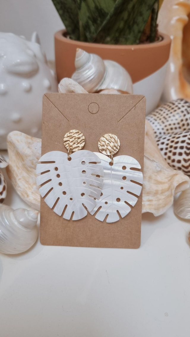 Boucles d'oreilles feuilles nacre 