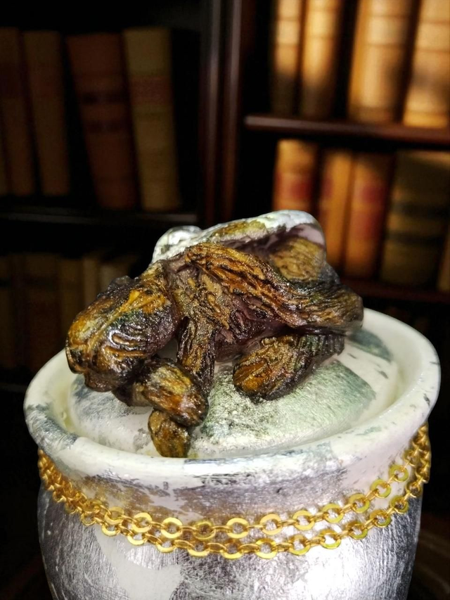 Kustomoitu Lemmikkiuurna/ Custom pet urn