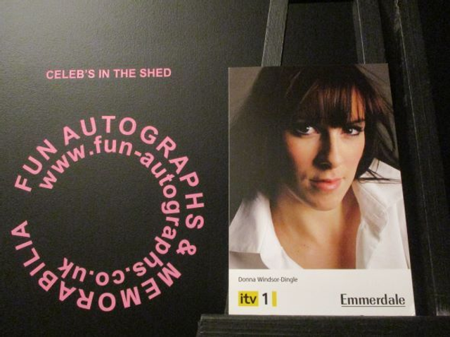 Verity Rushworth (Donna Windsor-Dingle) Original Emmerdale Yellow &amp; Black Itv1 Logo Cast Card (SEE PIC)