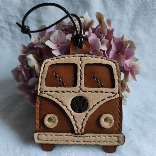 Van en cuir à suspendre 