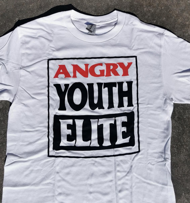 SHIRT (weiß) - LOGO (rot/schwarz)