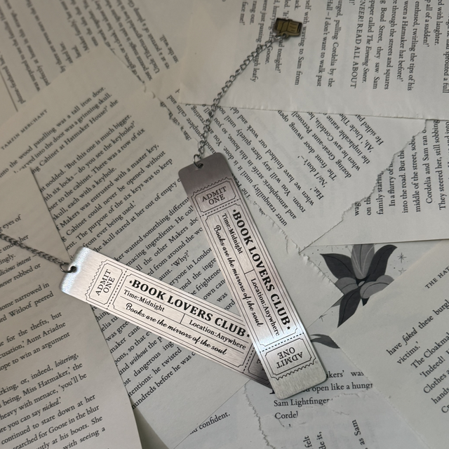 Book lover bookmark 