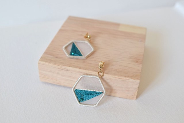 Boucles - Hexagonales crème