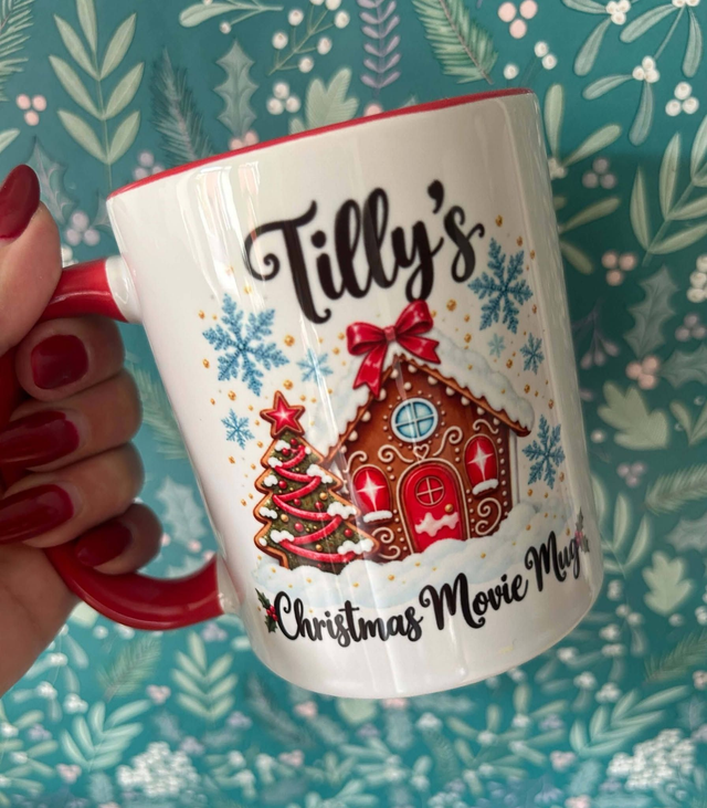 Personalised Christmas Movie Mug – 11oz Red Handled Gingerbread House Mug