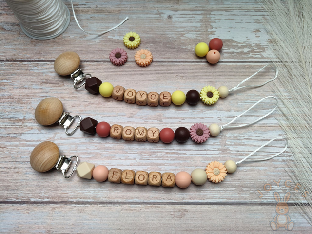 Attache tétine personnalisé tournesol - Modèle Joyce Romy Flora - prénom 6 lettres max