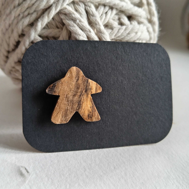 Pin&#039;s meeple en olivier