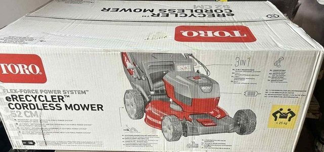 Tondeuse sans fil avec batterie 60 V - largeur de coupe 52 cm - hauteur de coupe 32 à 95 mm - bac 57 L - Toro eRecycler™ eS52VST-21853