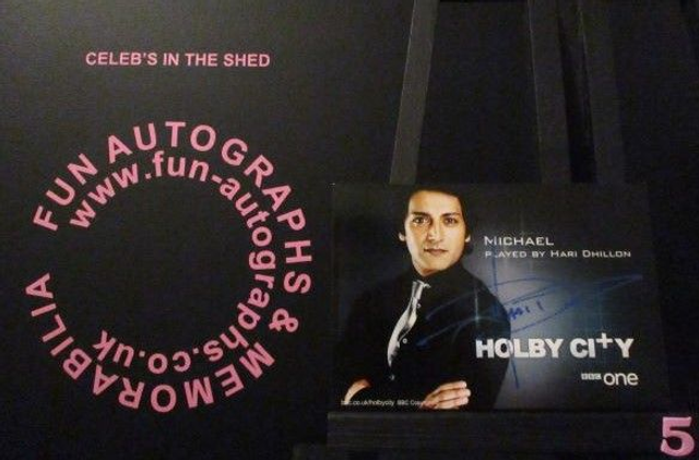Hari Dhillon (Michael) Authentic Autographed Holby City 6x4 Cast Card (5)