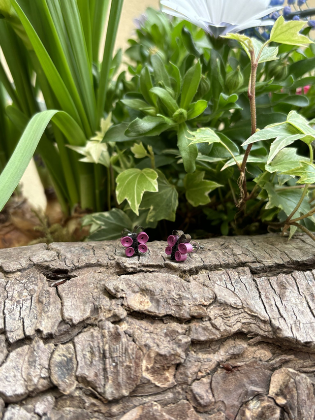 Petits papillons violets