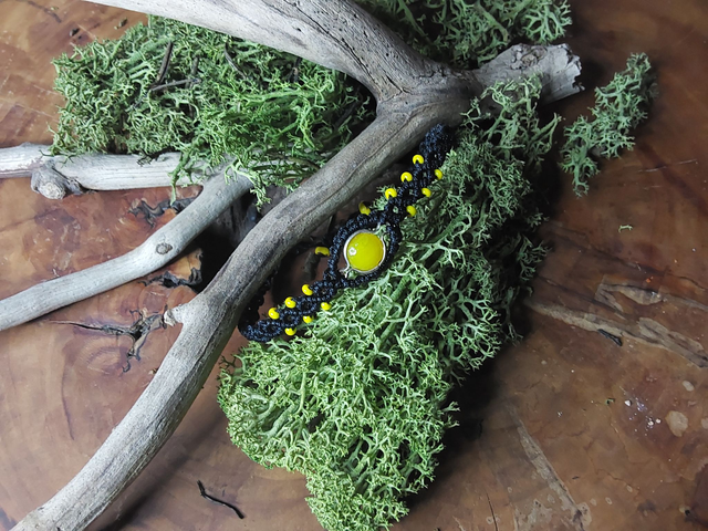 BRACELET MACRAME NOIR/JAUNE