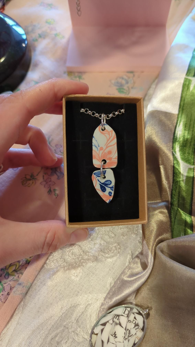 Chunky chain necklace made from vintage plates 