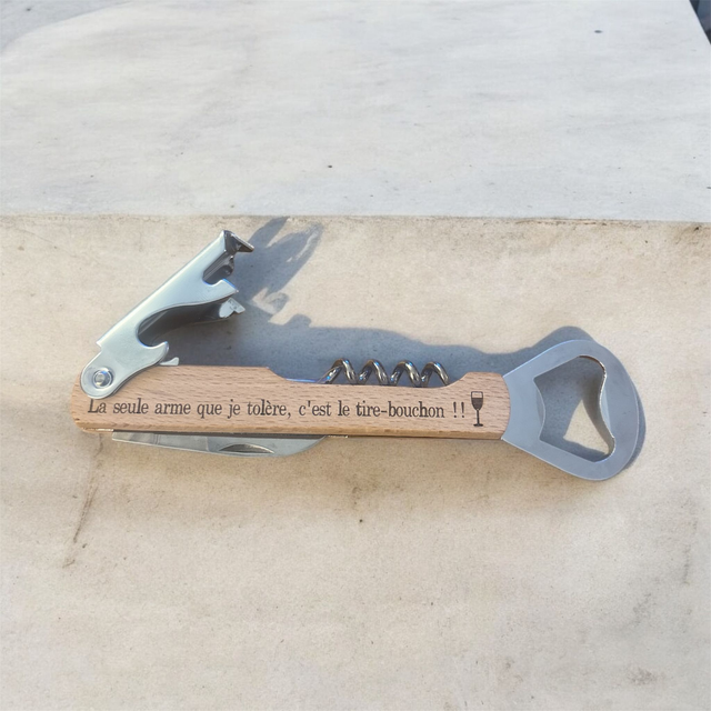 Tire bouchon et decapsuleur