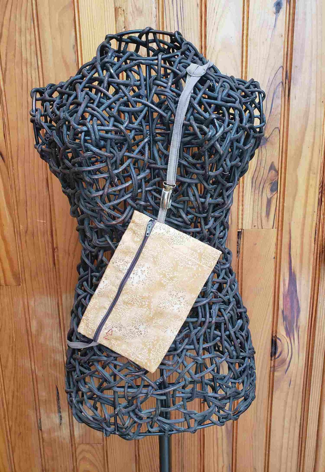 Sac "banane" invisible