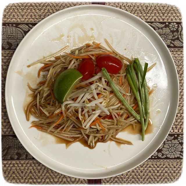 061 Som Tam Thai (vegetarisch)