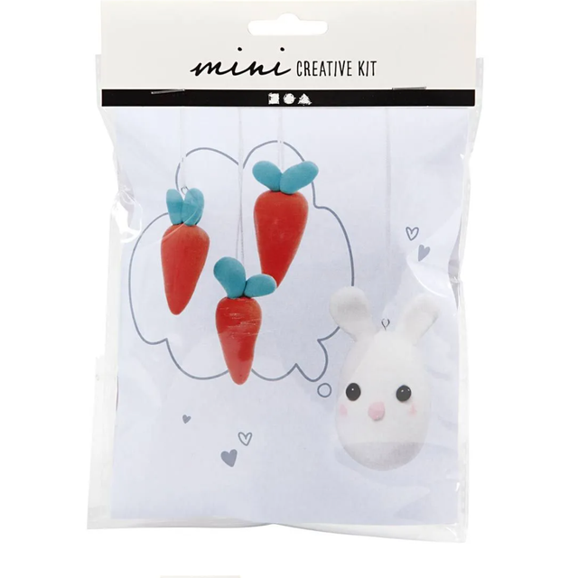 Cute Easter Carrot Decoration Kit