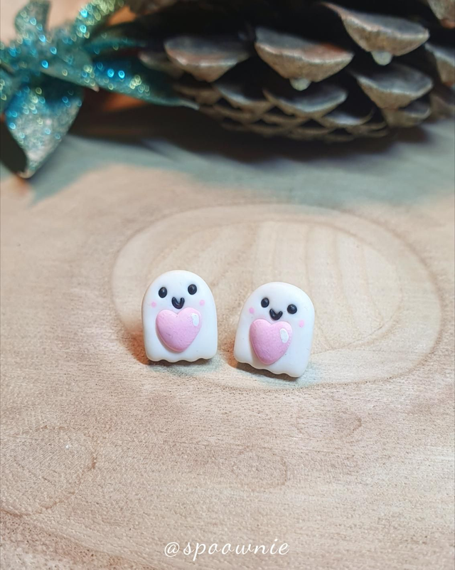 Boucles d'oreilles Fantômes "je t'offre mon Cœur" rose - clous