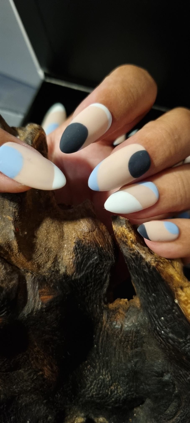 Blue painting Amande S