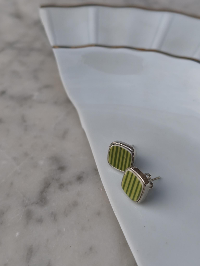 Boucles d'oreilles simples carrées - faïence italienne et laiton - no.1