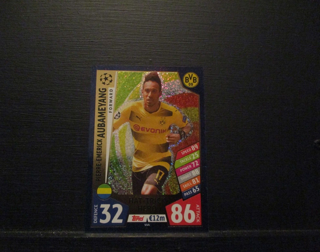 Pierre-Emerick Aubameyang - UEFA Champions League Match Attax 2017/18 Original Trading Card #444