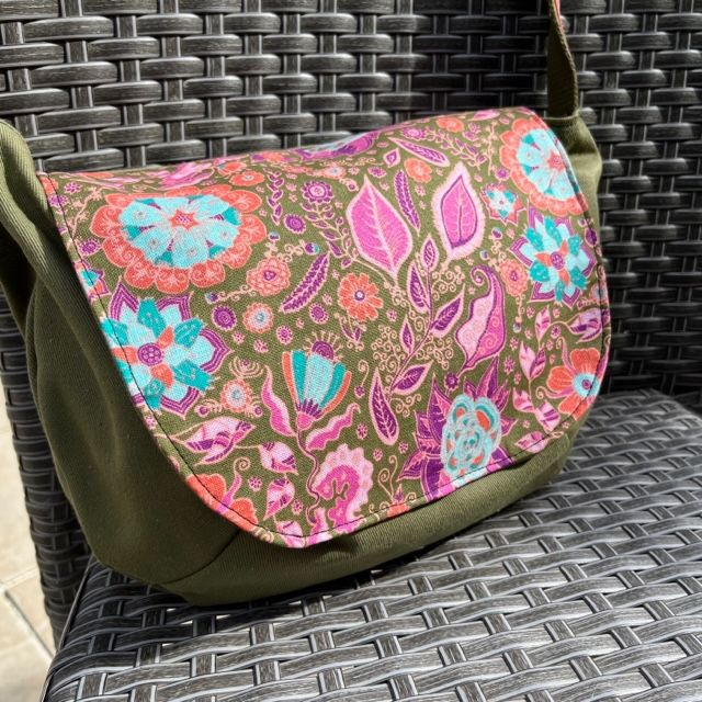 Besace moyenne - Kaki/rose