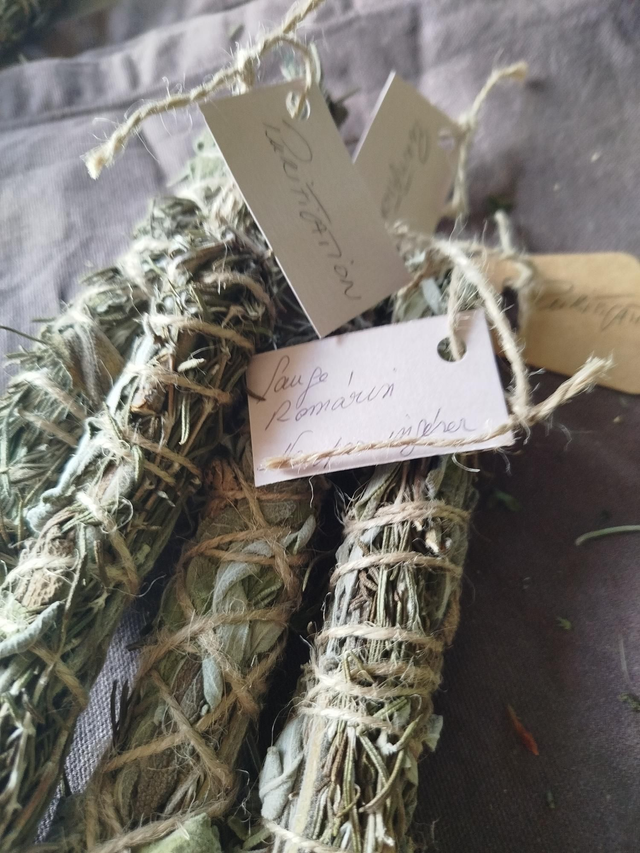 Fumigation sauge, romarin 