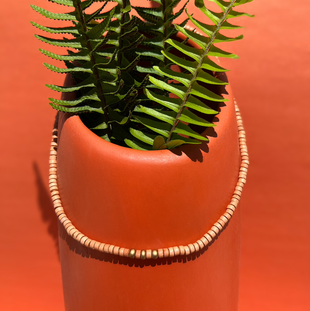 Colar Ponto Dourado Curto