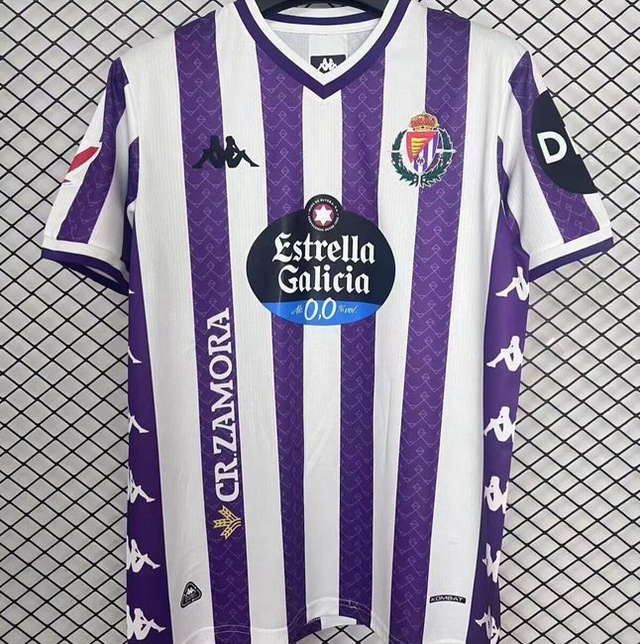 Primera equipación Real Valladolid, 25, 26
