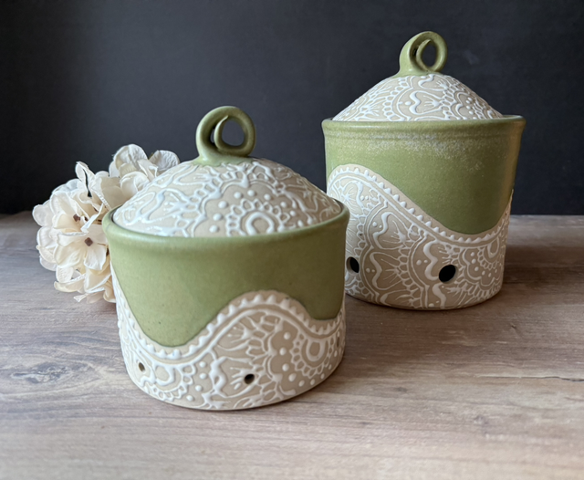 Onion &amp; Garlic Jars, green with white patterns