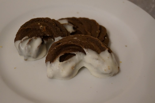 Spritzhörnchen dunkel (Spritzgebäck)