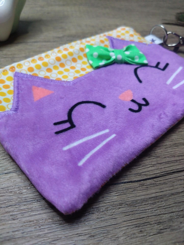Purple cat zip purse with wrist strap