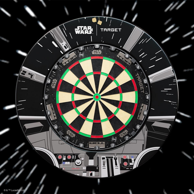 STAR WARS™ | TARGET TOR Dartboard &amp; Millennium Falcon Surround Bundle

