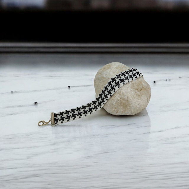 Bracelet noir et blanc