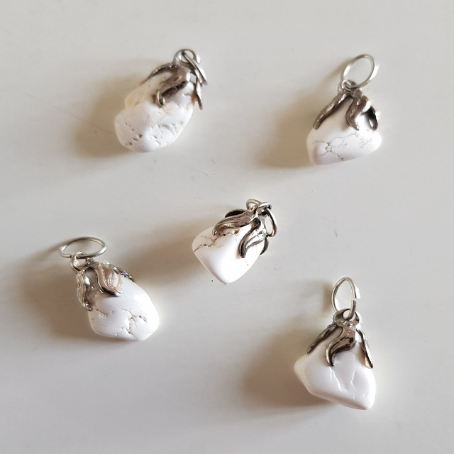 Magnésite / pierre semi-précieuse