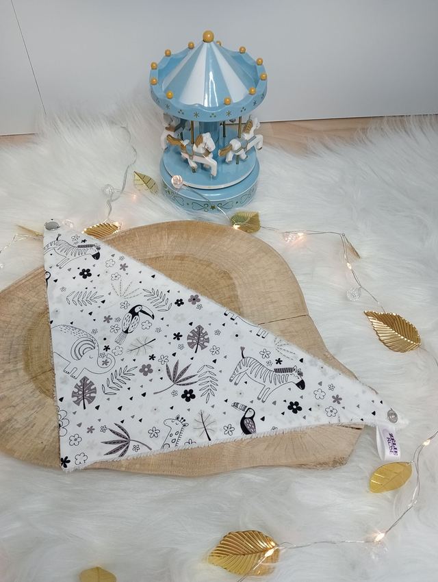 Bavoir Bandana boutonné doublé "Animaux de la jungle"