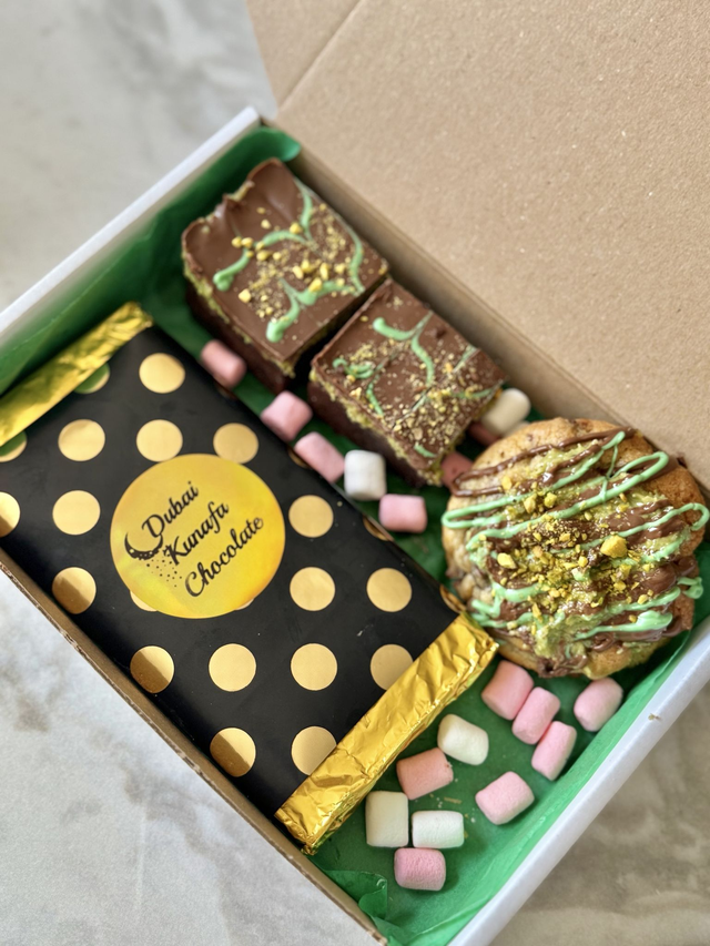 MINI BOX Dubai Pistachio Kunafa Chocolate, Kunafa Brownies, Kunafa Chunky chocolate chip Cookies!