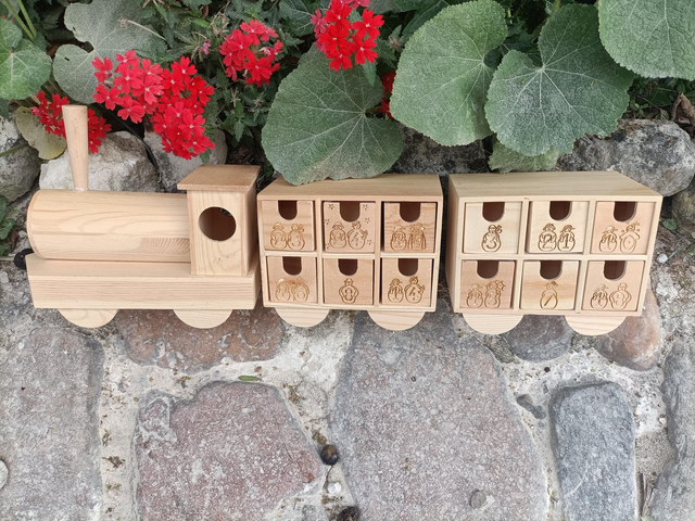 Calendrier de l'avent TRAIN en bois 