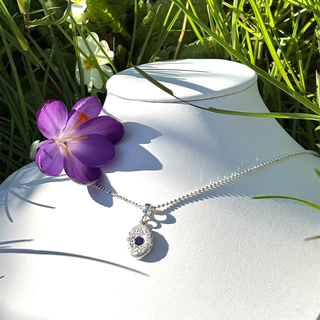 Pendentif  en argent écologique  et zirconia violet 