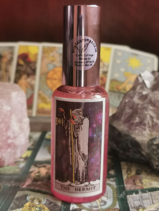 Aura Spray Tarot (THE HERMIT). 50ml WITH FREE CRYSTAL