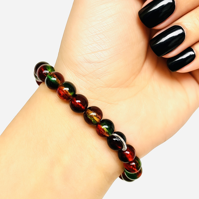 Rasta Vibes Elegance armband – handgemaakte kralenarmband met Rasta kleuren en zilveren accent