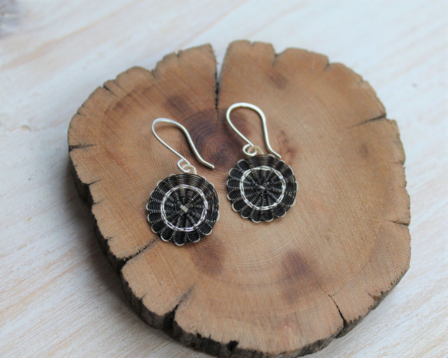 Boucles d'oreilles tissées en crin de cheval