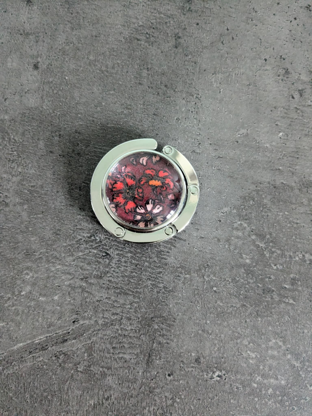 Accroche sac fleuri bordeau