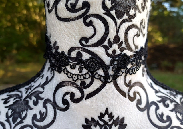 Ras-de-cou dentelle simple