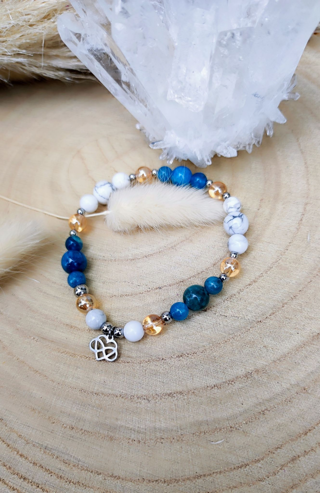 Bracelet Apatite et Howlite Coeur infini